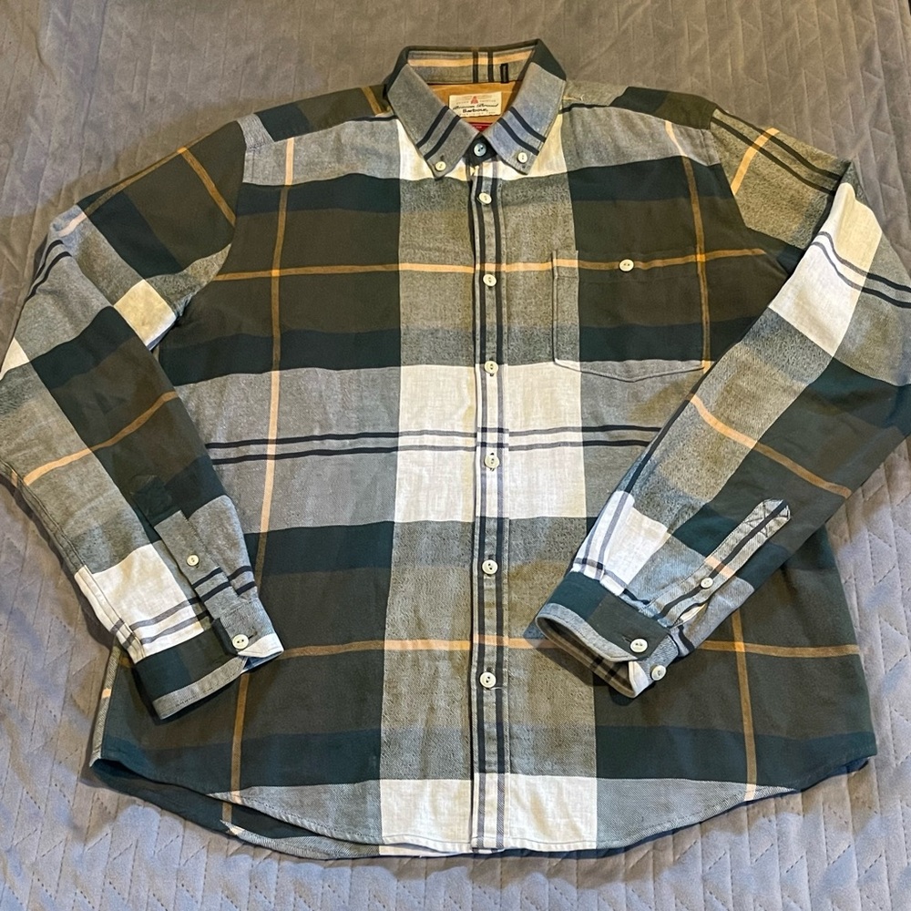 Barbour l/s slim fit button down shirt mens size medium pre-owned condition